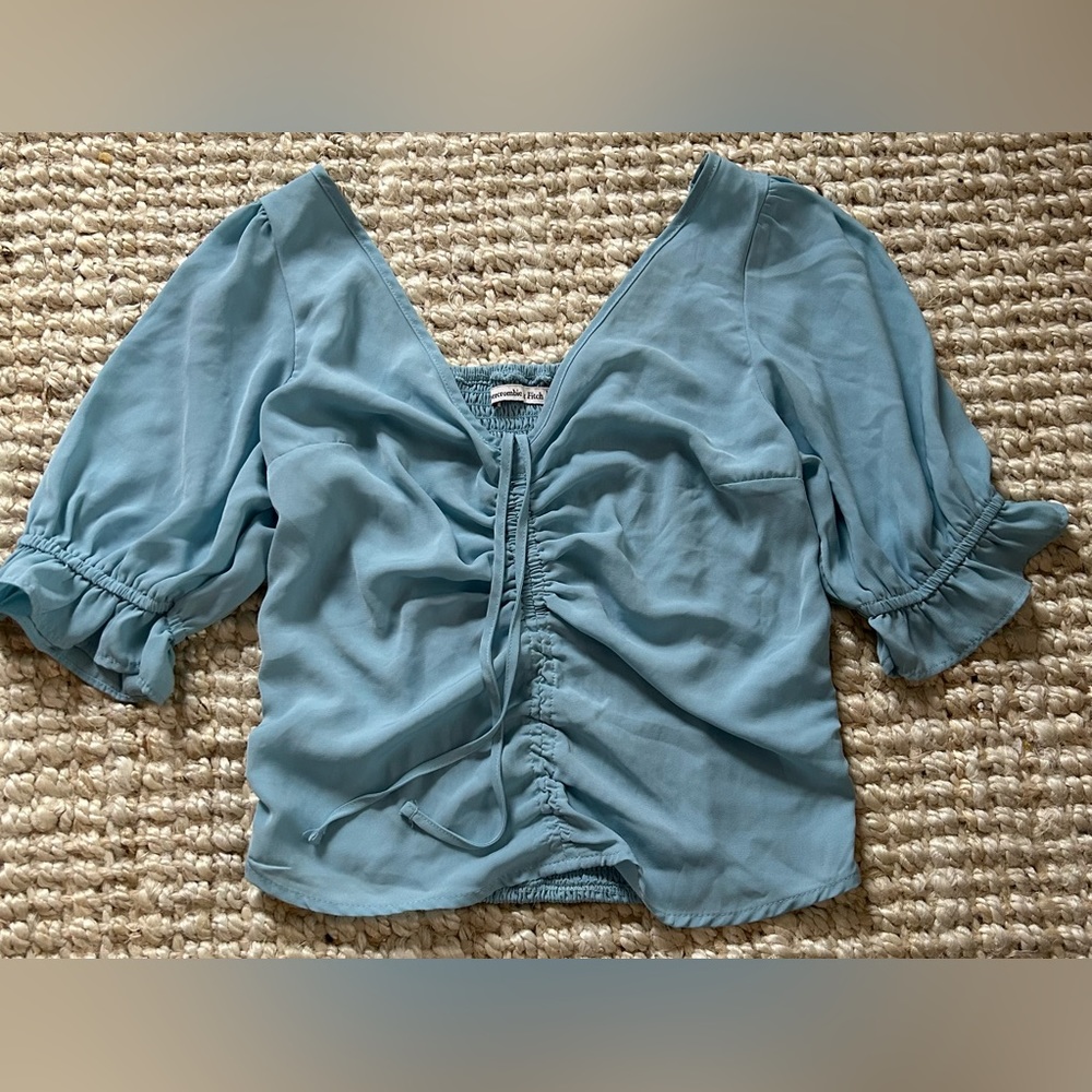 Abercrombie and Fitch Cinched Front Puff Sleeve Top